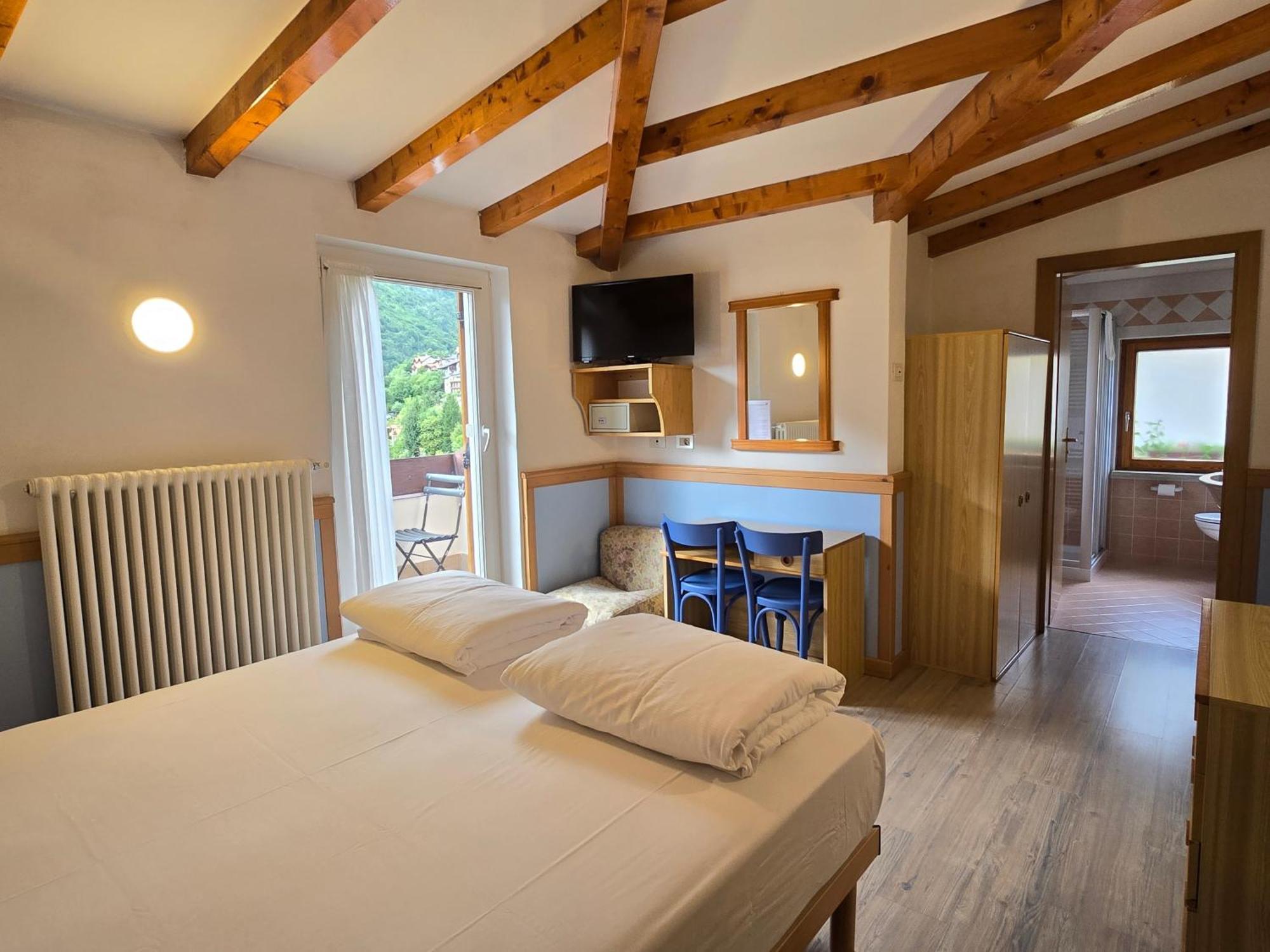 Hotel Miramonti Molveno Bagian luar foto