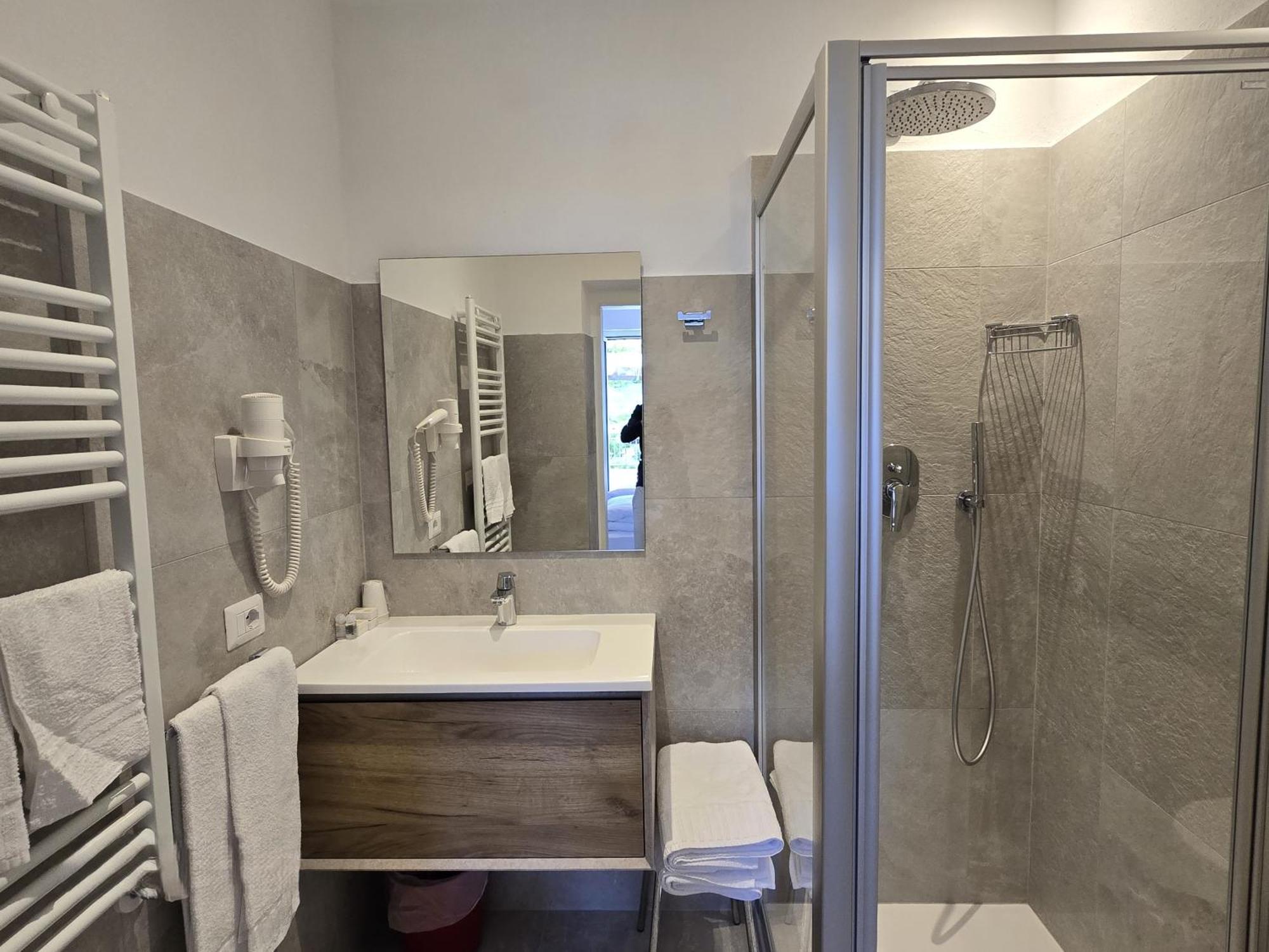 Hotel Miramonti Molveno Bagian luar foto